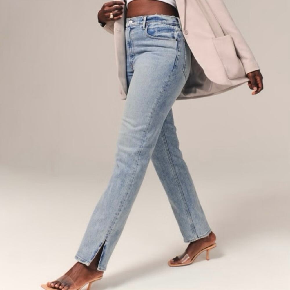 Abercrombie & Fitch The 90s Straight Ultra High Rise Jeans Size 26 / 2L